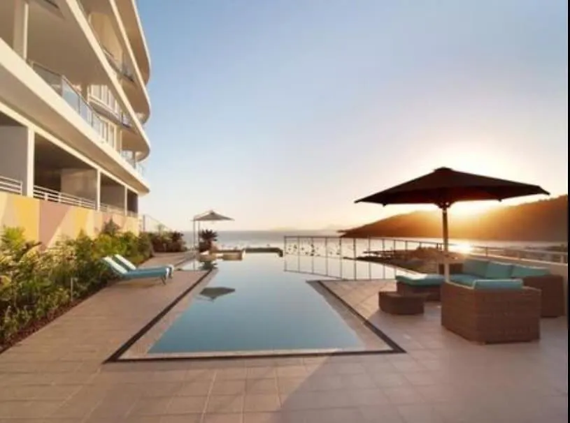 Seaviews At Searene, Spacious, Pool & Free Wifi Airlie Beach Australia