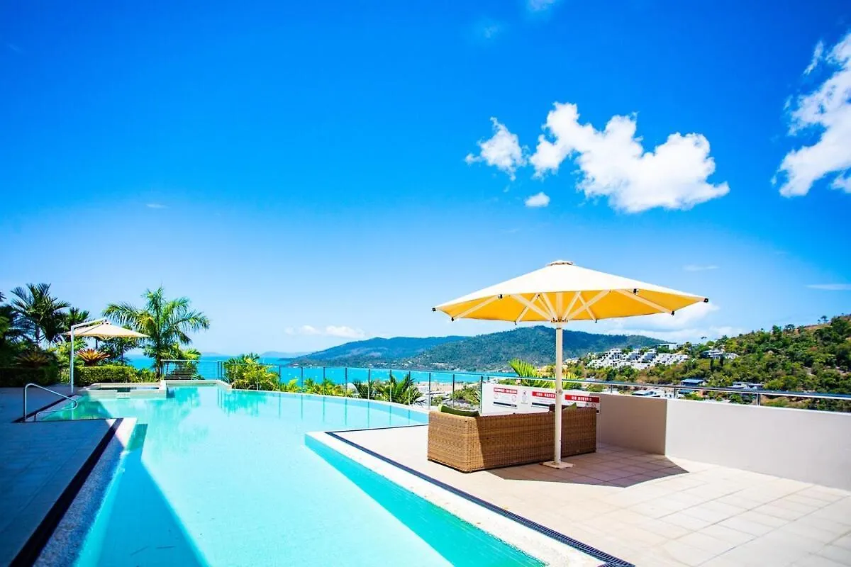 Seaviews At Searene, Spacious, Pool & Free Wifi Airlie Beach